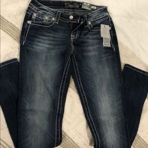 Miss Me Standard Skinny W27 NEW